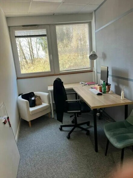 Bureau dans Montbonnot-Saint-Martin à louer - Photo intérieure – Image 2 sur 11