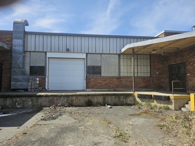 100 Elm St, Owego, NY à vendre - Photo de l’immeuble – Image 2 sur 21
