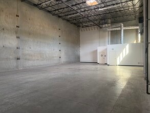 1623 W San Bernardino Rd, West Covina, CA à louer Photo intérieure– Image 2 sur 5