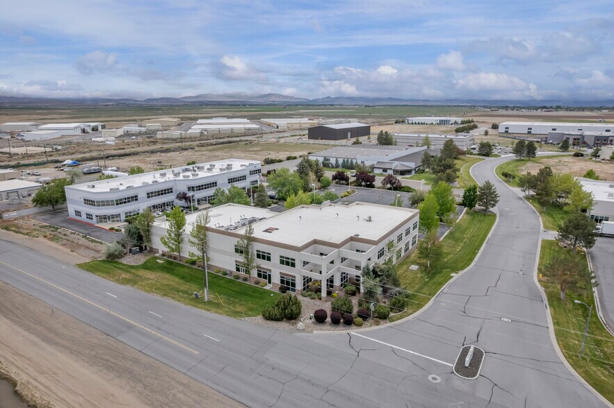 2243 Park Pl, Minden, NV à vendre - Photo de l’immeuble – Image 2 sur 16