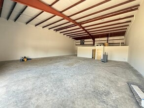 3357 Copter Rd, Pensacola, FL à louer Photo intérieure– Image 1 sur 6