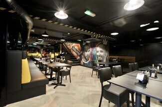 Plus de détails pour 134-135 Shoreditch High St, Londres - Local commercial à louer