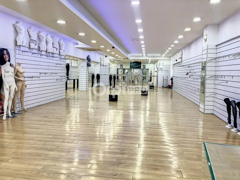 Local commercial dans Montluçon à vendre - Photo intérieure – Image 2 sur 8