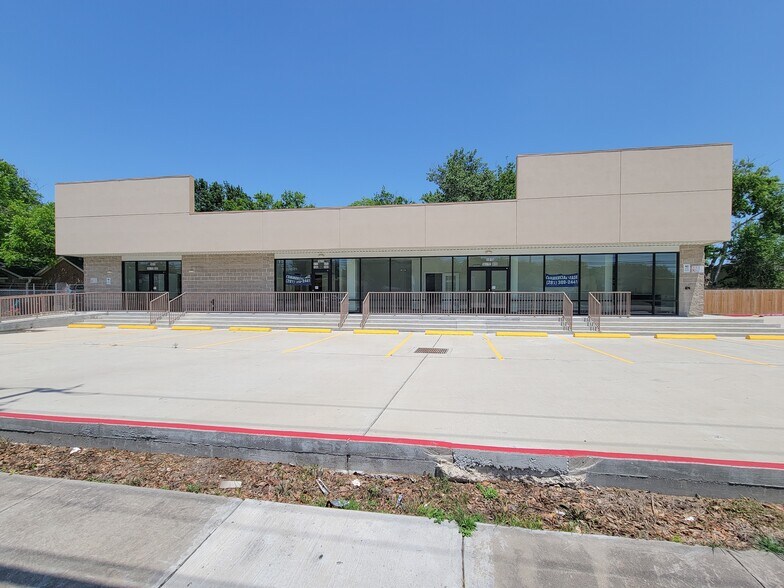 1615 1st st, Rosenberg, TX à vendre - Photo de l’immeuble – Image 2 sur 14