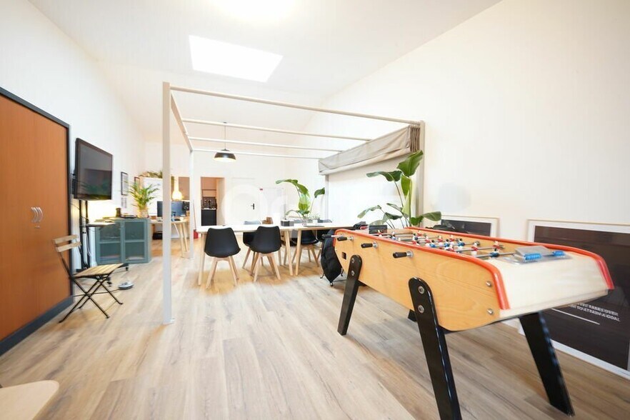 Bureau dans Givors à louer - Photo intérieure – Image 1 sur 4