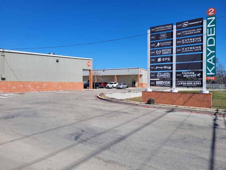 1913 Post Rd, New Braunfels, TX à louer - Photo de l’immeuble – Image 3 sur 12