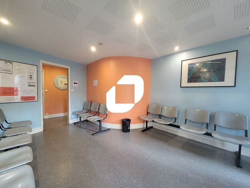 Bureau dans Viry-Châtillon à vendre Photo de l’immeuble– Image 1 sur 17