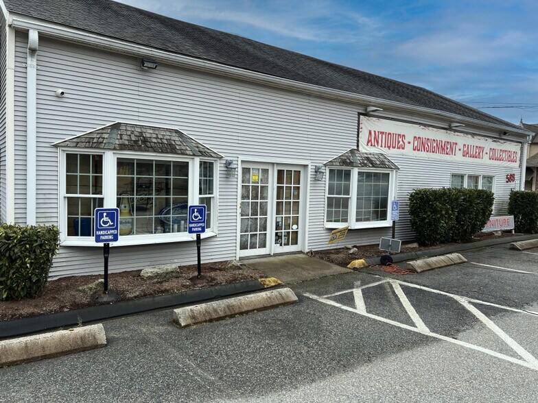 588 Boston Post Rd, Guilford, CT à louer - Photo principale – Image 2 sur 17