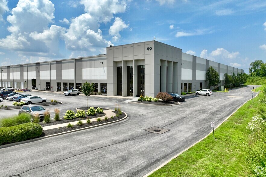 40 Logistics Blvd, Walton, KY à louer - Photo de l’immeuble – Image 3 sur 3