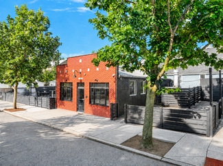 Plus de détails pour 146 Ives St, Providence, RI - Local commercial à vendre