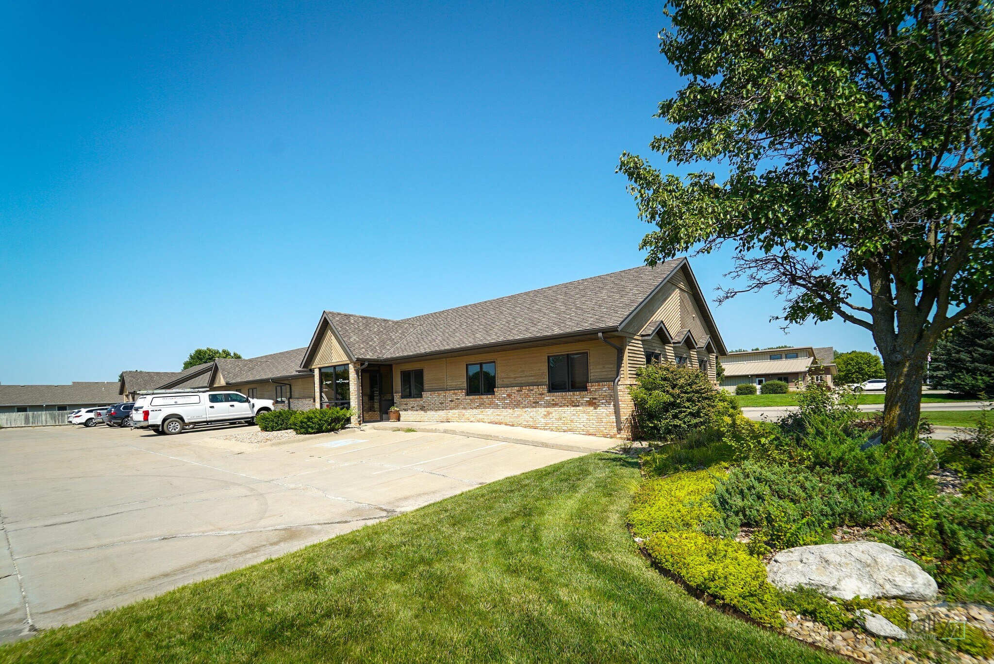 3032 W Stolley Park Rd, Grand Island, NE à louer Photo de l’immeuble– Image 1 sur 35