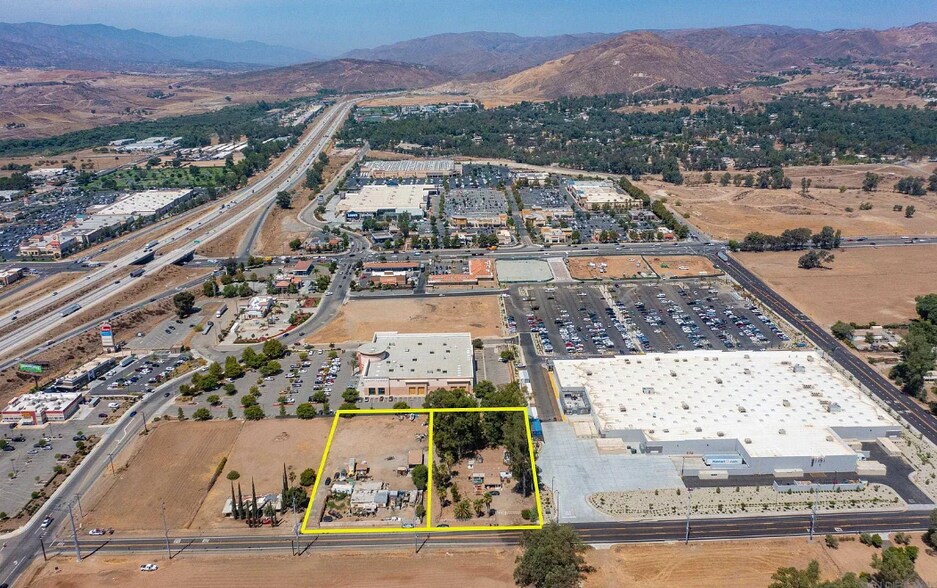 29511 3rd St, Lake Elsinore, CA à vendre - Aérien – Image 3 sur 5