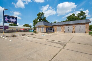 Plus de détails pour 400 S Elm St, Denton, TX - Local commercial à louer