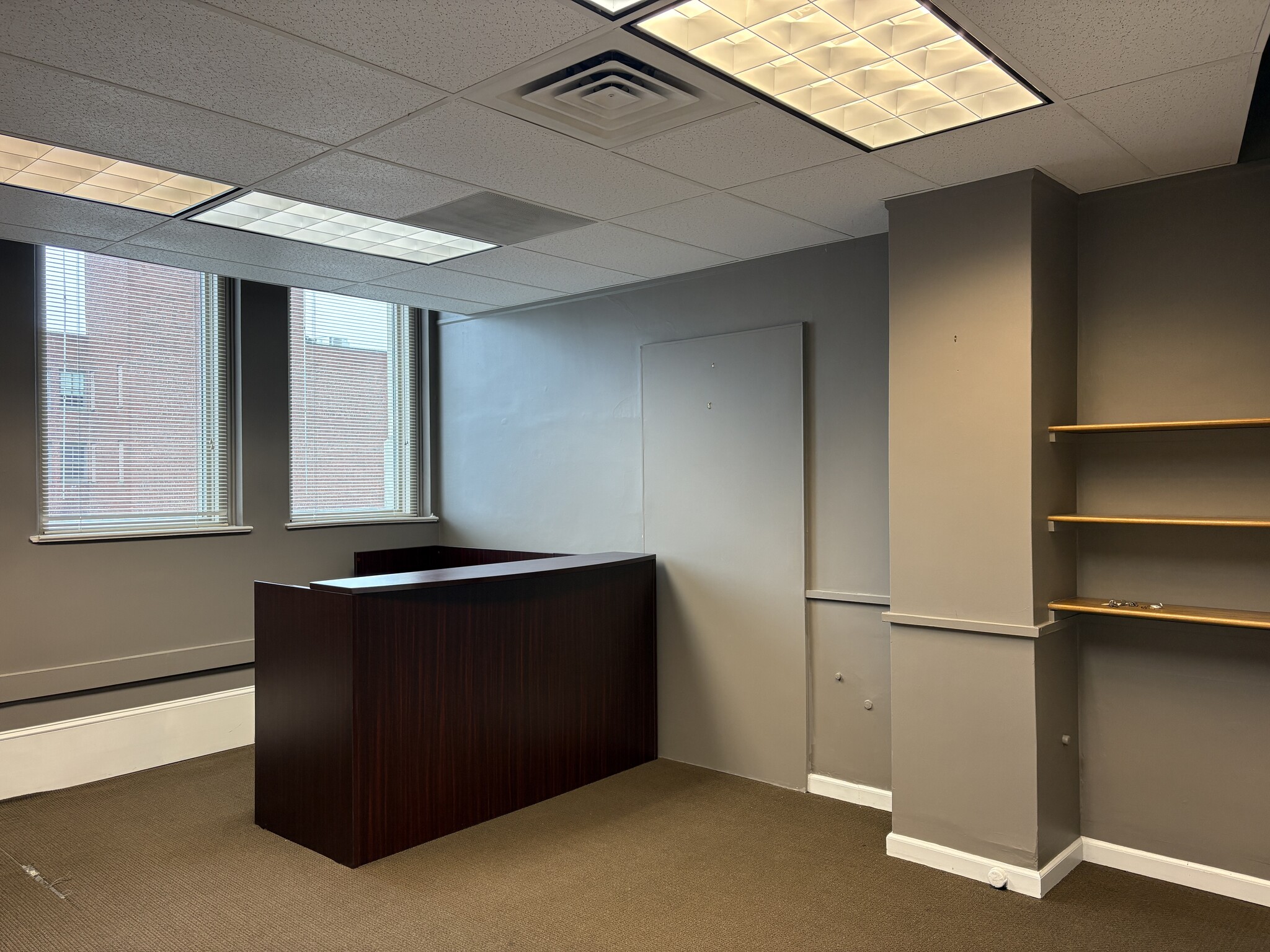 100 North St, Pittsfield, MA à louer Photo intérieure– Image 1 sur 2