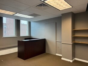 100 North St, Pittsfield, MA à louer Photo intérieure– Image 1 sur 2