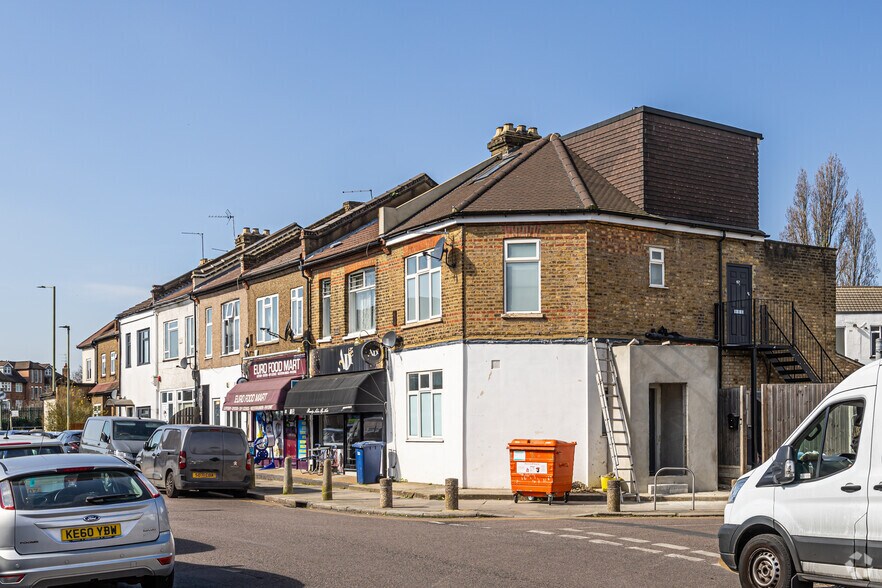 69 Brunswick Ave, Londres à louer - Photo de l’immeuble – Image 3 sur 10