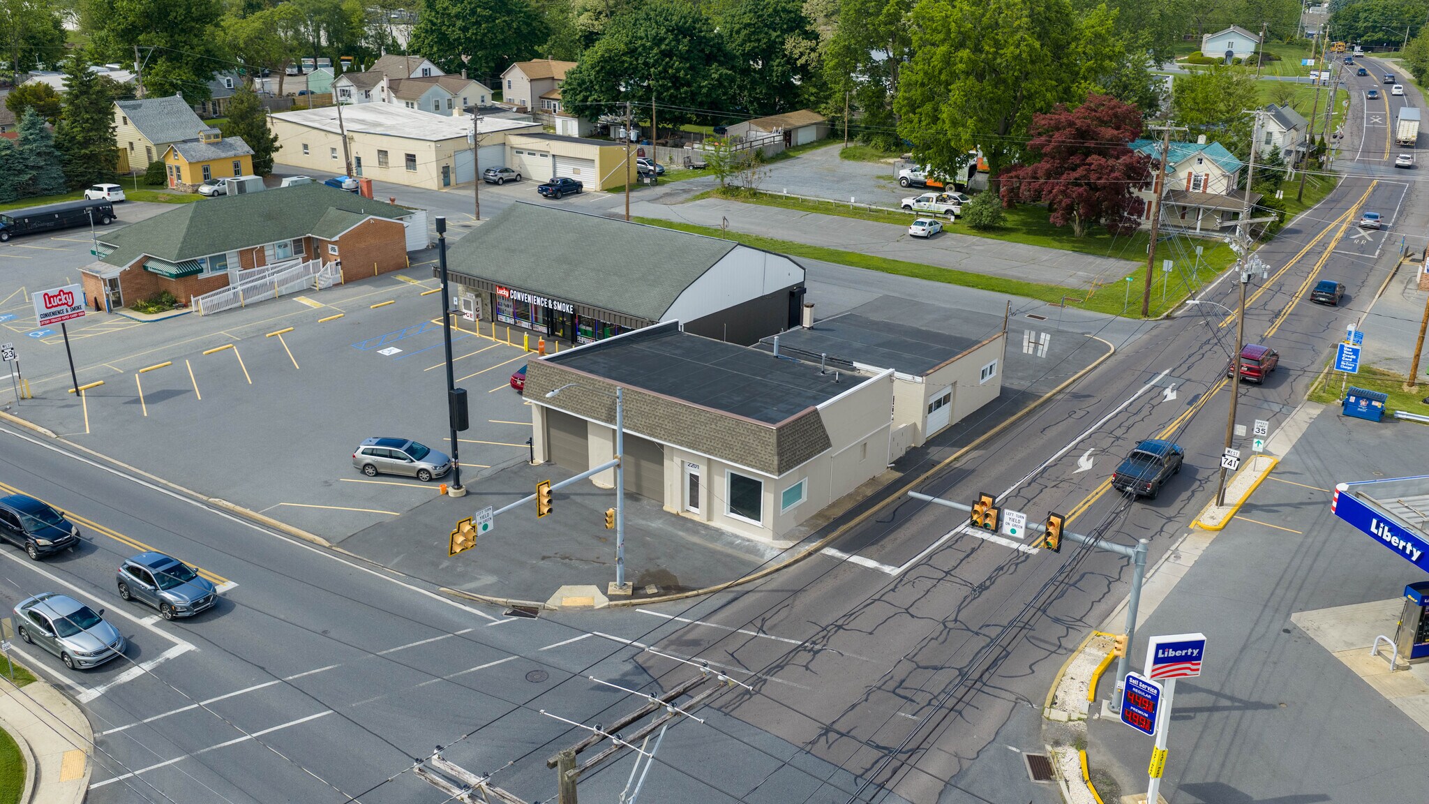 2201 Marietta Ave, Lancaster, PA à vendre Photo de l’immeuble– Image 1 sur 2