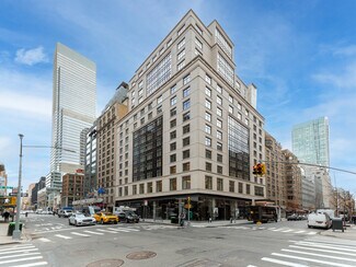 Plus de détails pour 685 Lexington Ave, New York, NY - Local commercial à louer