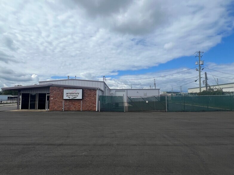 440 Finley Blvd, Birmingham, AL à louer - Photo de l’immeuble – Image 2 sur 9