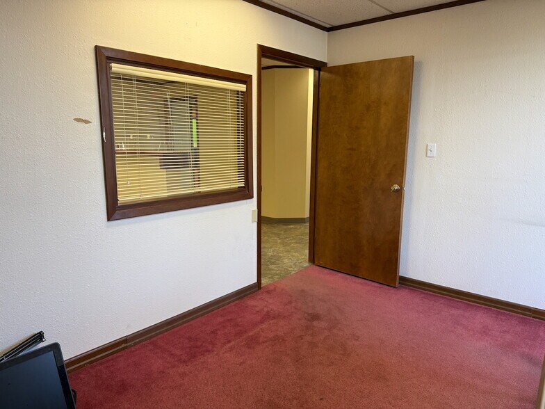 1720 S 72nd St, Tacoma, WA à louer - Photo de l’immeuble – Image 3 sur 9