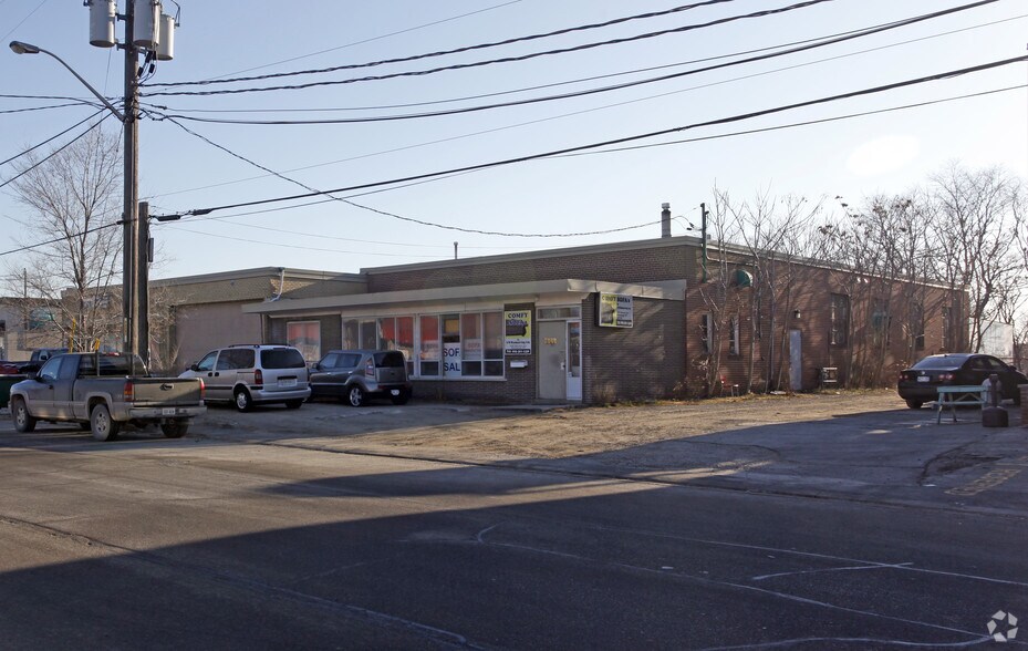 1888 Mattawa Ave, Mississauga, ON à vendre - Photo de l’immeuble – Image 2 sur 3