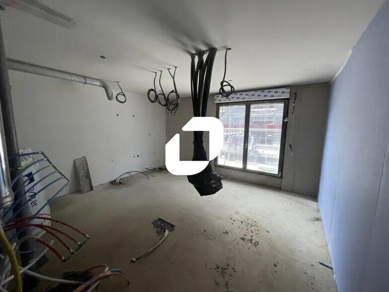Bureau dans Villejuif à vendre - Photo de l’immeuble – Image 3 sur 7