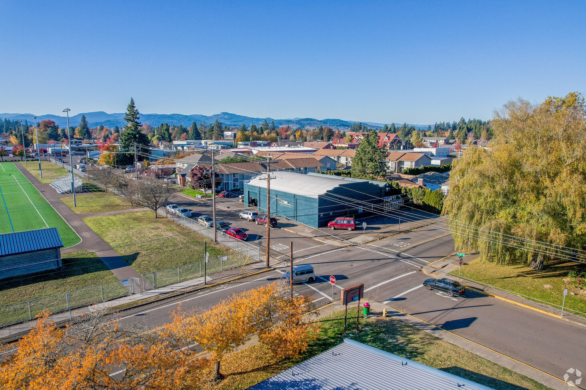 475 NE 17th St, McMinnville, OR à vendre Photo principale– Image 1 sur 31