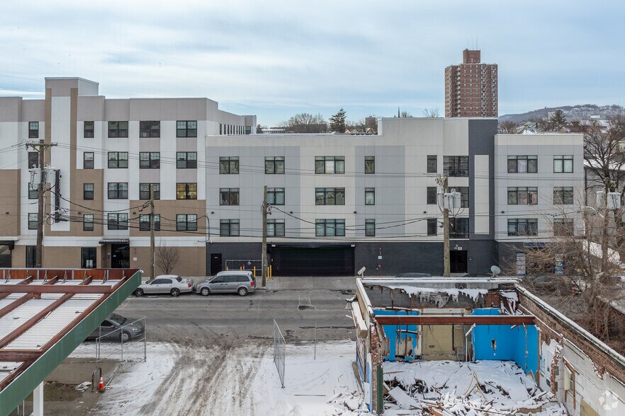 188-192 Lafayette St, Paterson, NJ à vendre - Photo de l’immeuble – Image 2 sur 5