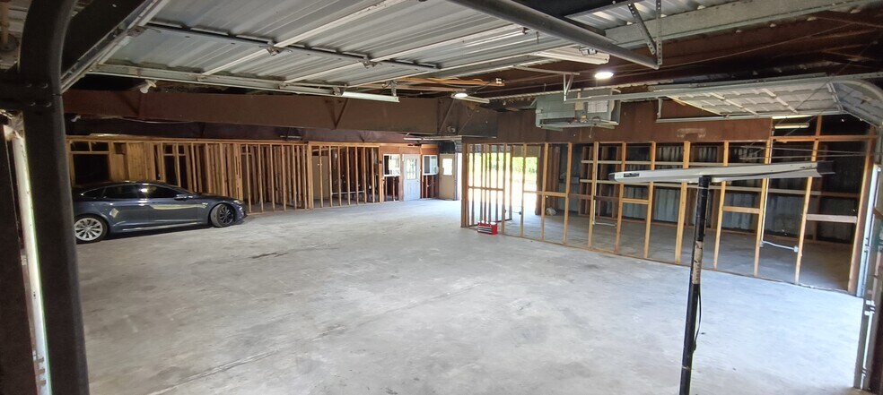 610 New York St, Navasota, TX à vendre - Photo de l’immeuble – Image 2 sur 25