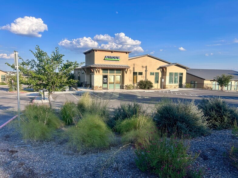 21202 Market Rdg, San Antonio, TX à louer - Photo de l’immeuble – Image 1 sur 16