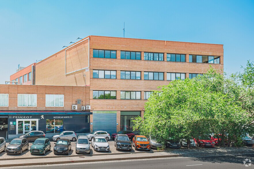Avenida del Cardenal Herrera Oria, 65, Madrid, Madrid à louer - Photo de l’immeuble – Image 3 sur 4