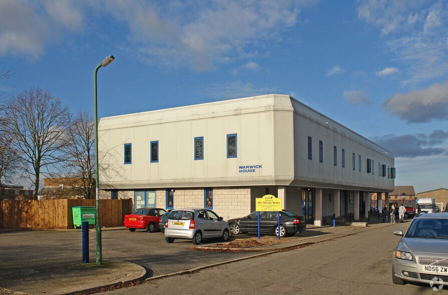 Perry Rd, Harlow à louer - Photo de l’immeuble – Image 1 sur 6