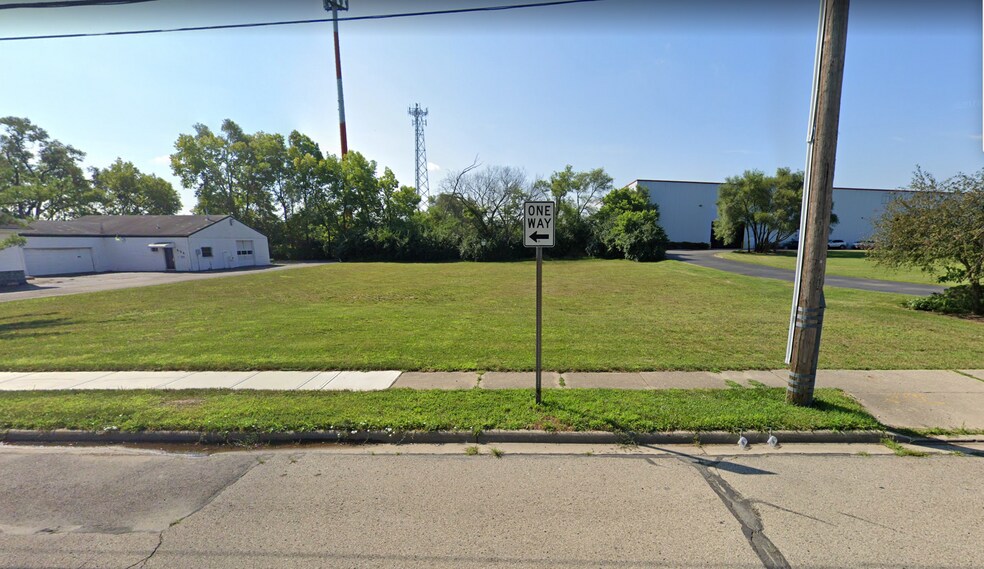518 E Dixie Dr, Dayton, OH à vendre - Photo de l’immeuble – Image 1 sur 3