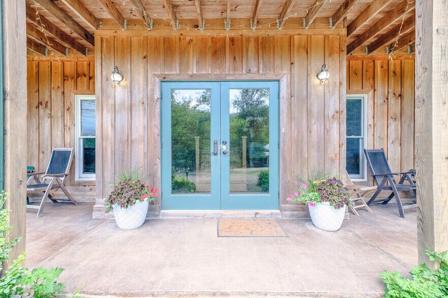 57 Hemlock Ridge Ln, Catawba, VA à vendre - Photo de l’immeuble – Image 2 sur 26