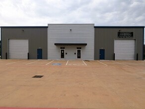 16311-16315 Dundee Rd, Cypress, TX à louer Photo intérieure– Image 1 sur 8