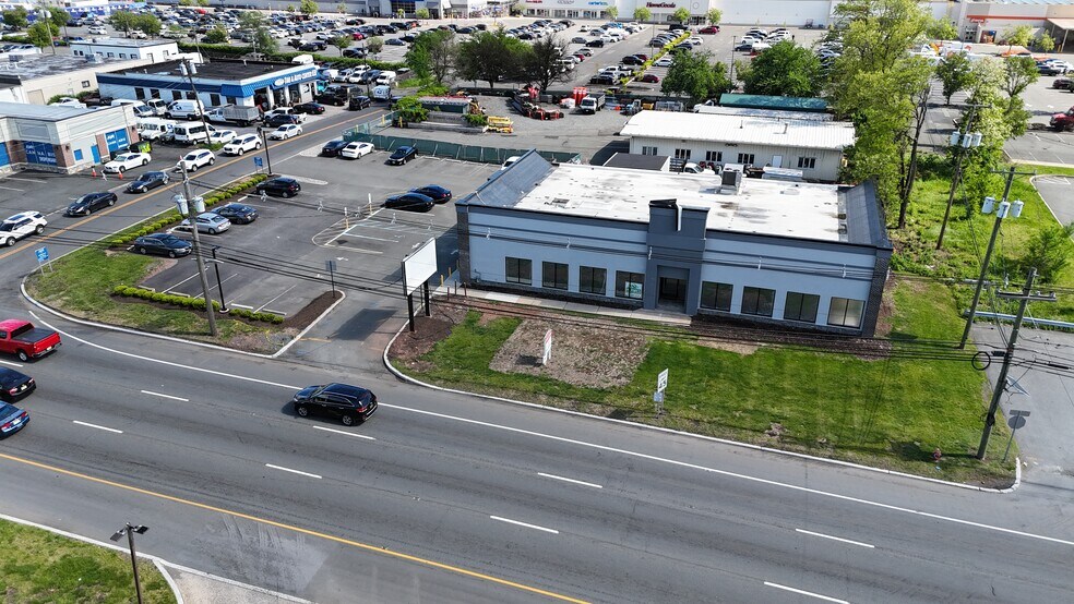 2550 Route 22 E, Union Township, NJ à louer - Photo de l’immeuble – Image 3 sur 5