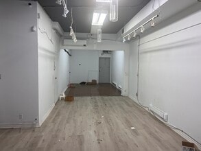 5511 Yonge St, Toronto, ON à louer Photo intérieure– Image 1 sur 3
