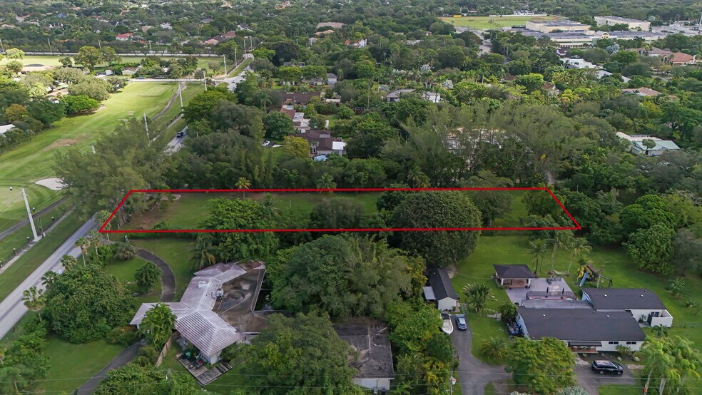 9840 SW 104th St, Miami, FL à vendre - Photo de l’immeuble – Image 2 sur 29