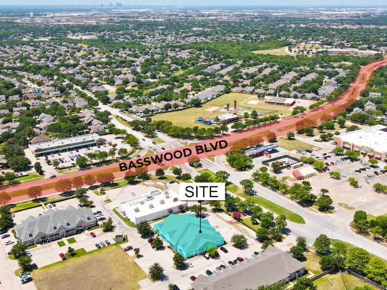 5407 Basswood Blvd, Fort Worth, TX à louer - Photo de l’immeuble – Image 3 sur 27