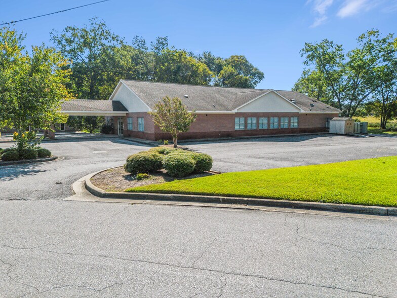 717 Stone Ave, Talladega, AL à vendre - Photo de l’immeuble – Image 2 sur 15