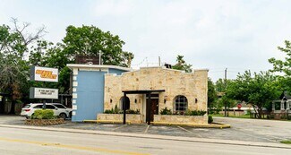 Plus de détails pour 4002 N Main St, Houston, TX - Local commercial à louer