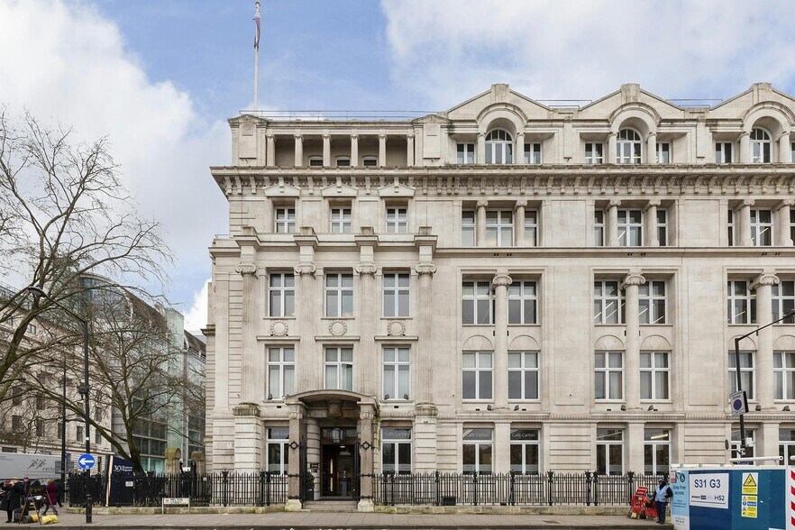 30 Euston Sq, Londres à louer - Photo de l’immeuble – Image 2 sur 13