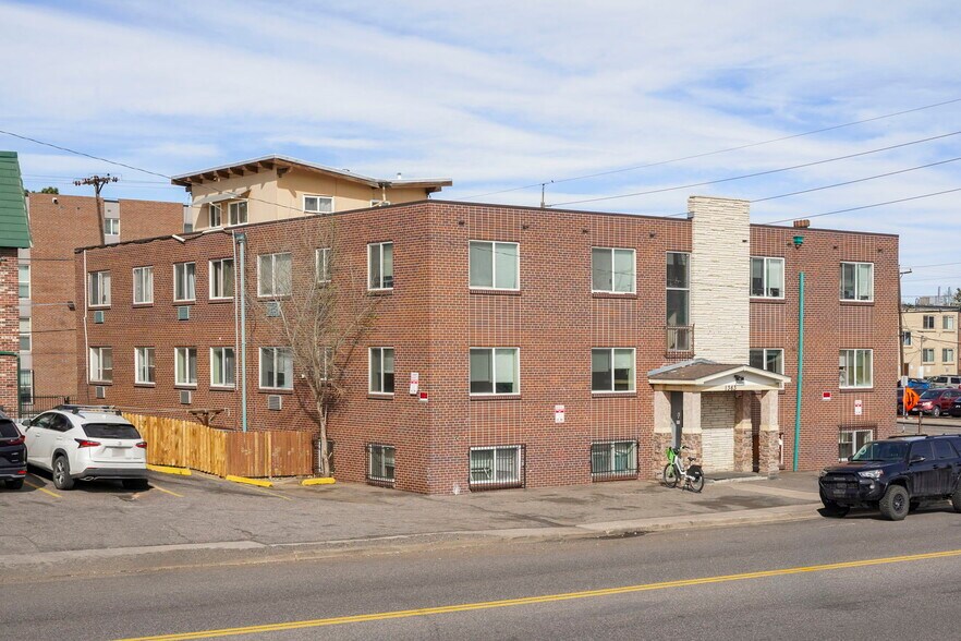 1345-1363 Yosemite St, Denver, CO à vendre - Photo de l’immeuble – Image 2 sur 24