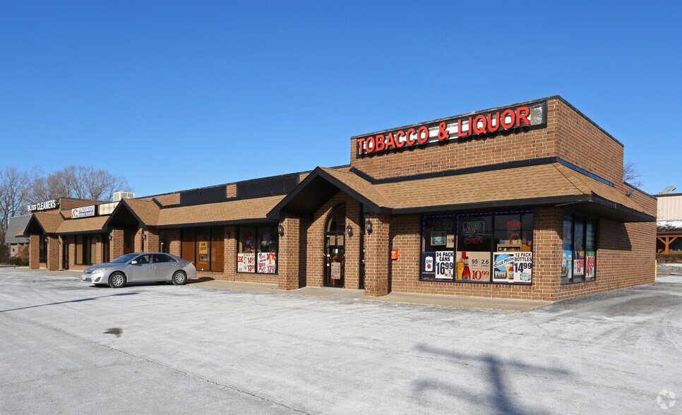 21189-21200 Commercial Dr, Mundelein, IL à louer - Photo principale – Image 1 sur 3