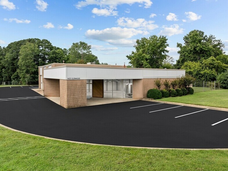 6425 Glenwood Ave, Raleigh, NC à vendre - Photo de l’immeuble – Image 3 sur 5
