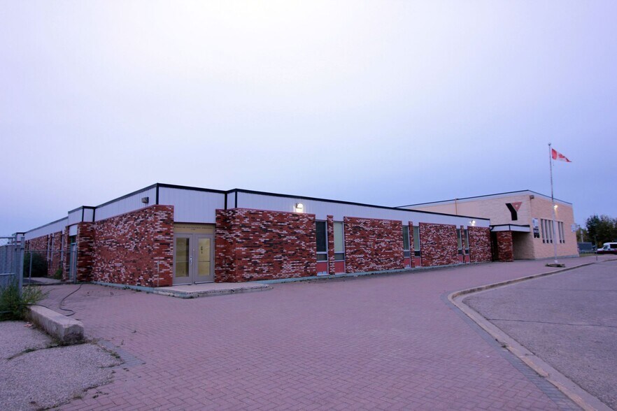 190 Tamarack Way, Fort McMurray, AB à vendre - Photo de l’immeuble – Image 2 sur 2