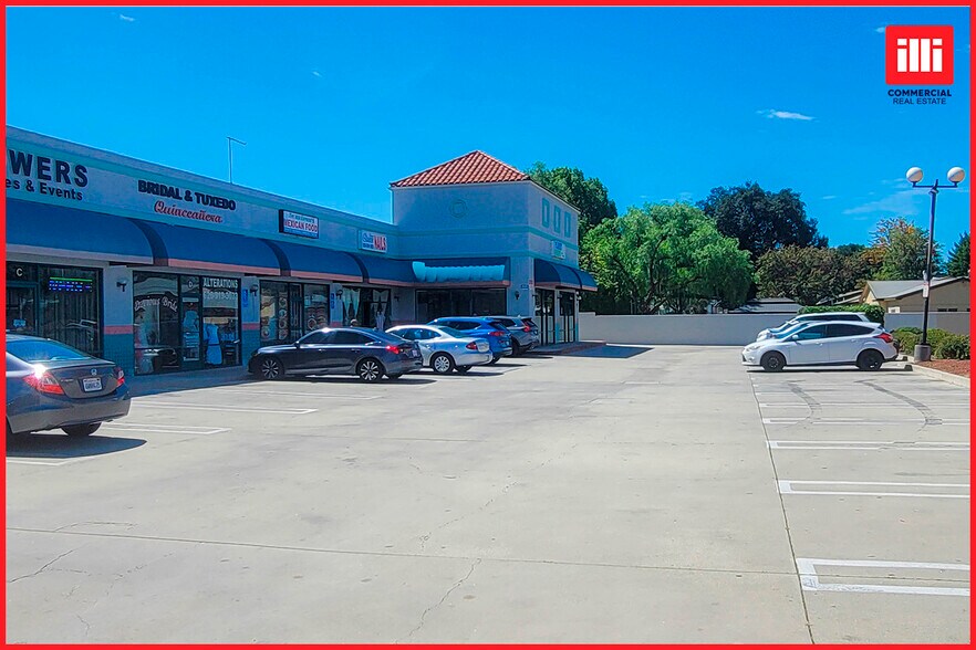 14316 Amar Rd, La Puente, CA à louer - Photo principale – Image 1 sur 9