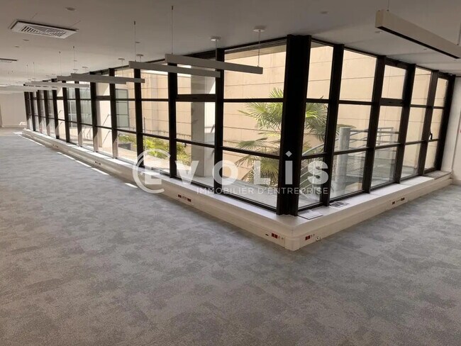 Plus de détails pour Bureau à louer