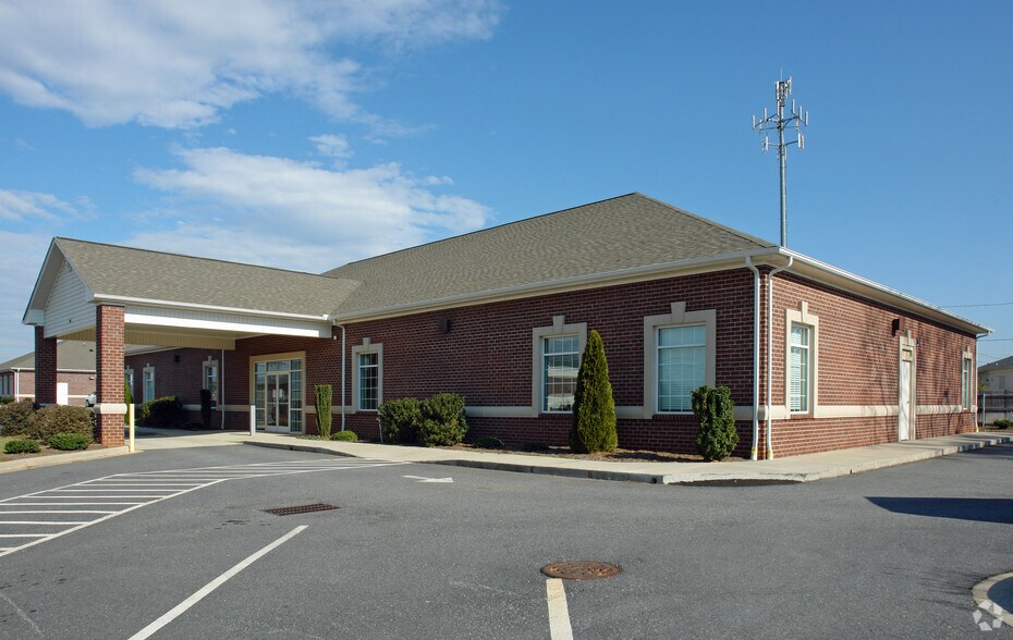 1344 N Center St, Hickory, NC à louer - Photo de l’immeuble – Image 3 sur 3