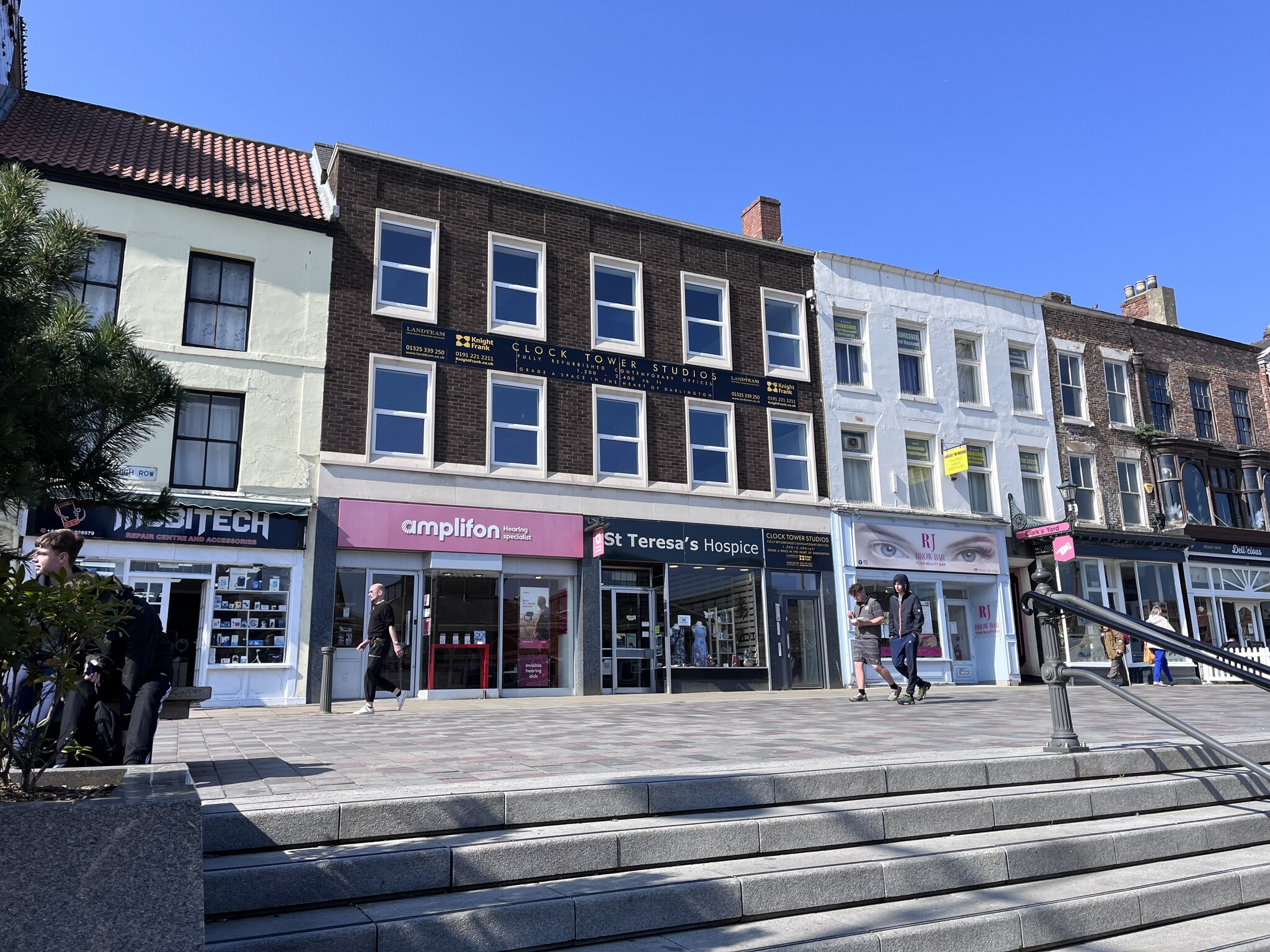 11 High Row, Darlington à louer Photo de l’immeuble– Image 1 sur 4